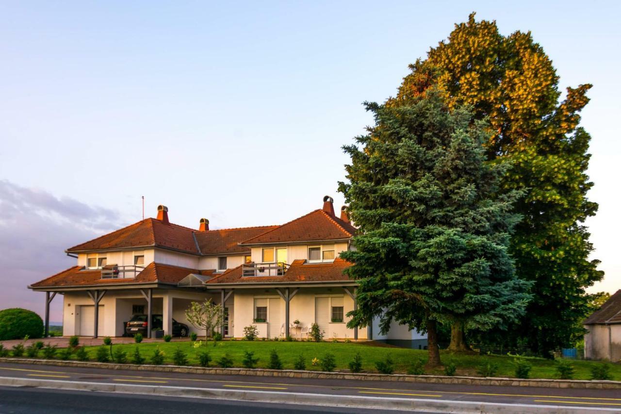 Coraline Vendeghaz Bed & Breakfast Zalakaros Bagian luar foto